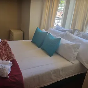 149 Rochester Road. Observatory Holiday home Cape Town
